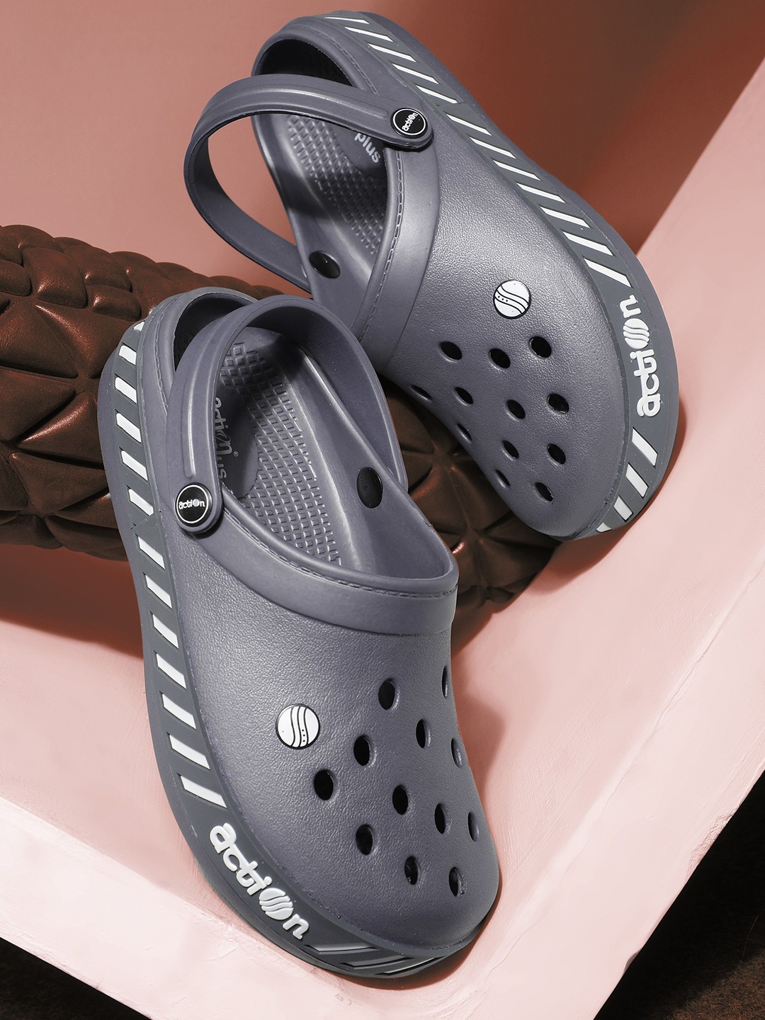 

Action Plus Men Rubber Clogs, Grey
