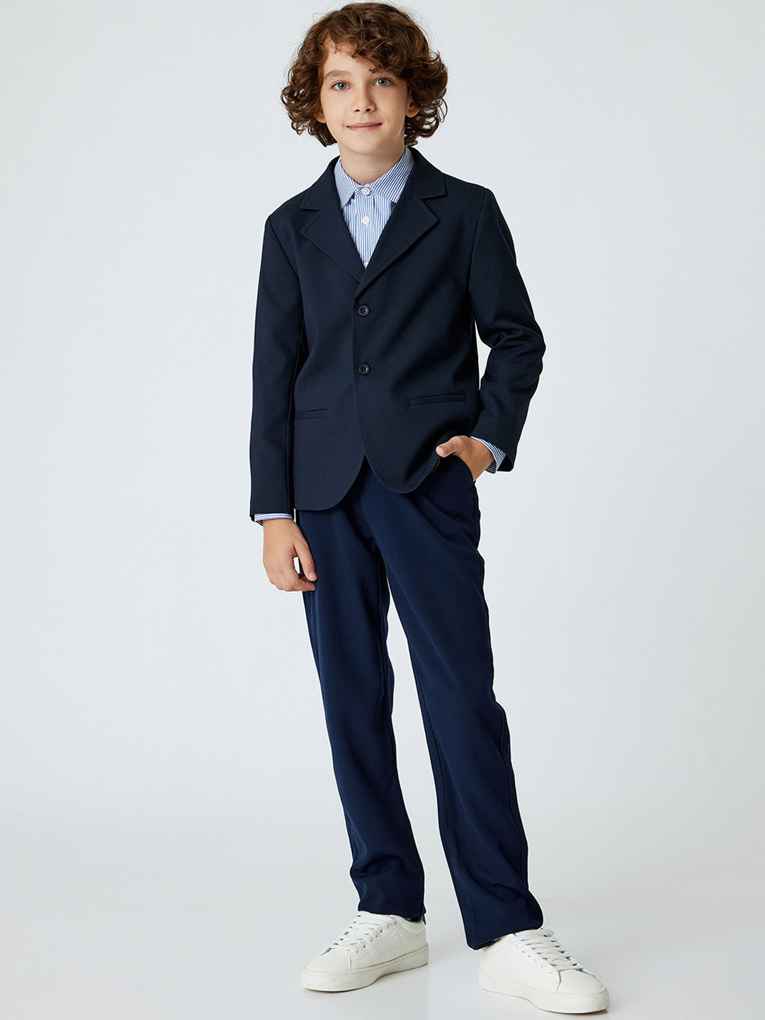 

Koton Boys Solid Mid-Rise Trousers, Navy blue