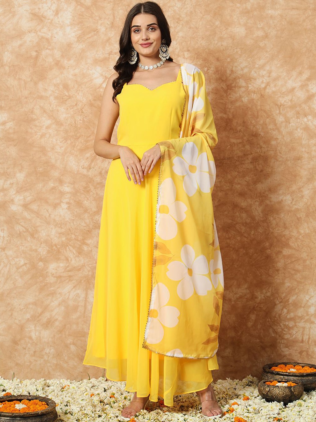 

KALINI Sweatheart Neck Sleeveless Regular Georgette A-Line Kurta With Pyjama With Dupatta, Yellow