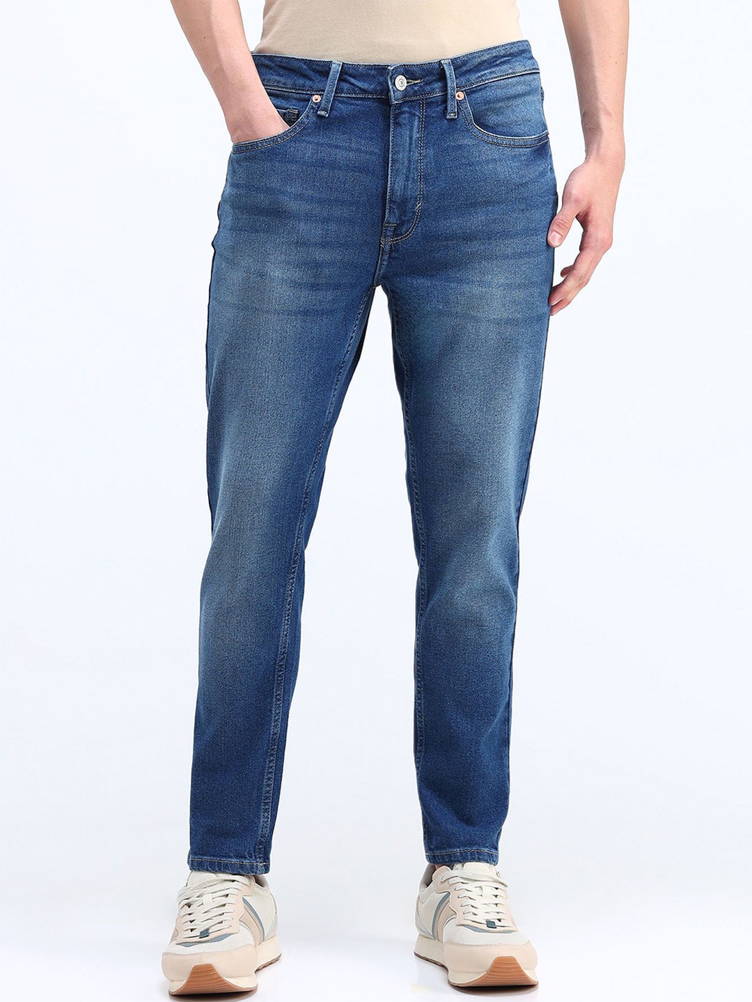 

Flying Machine Men Relaxed Fit Light Fade Stretchable Jeans, Blue