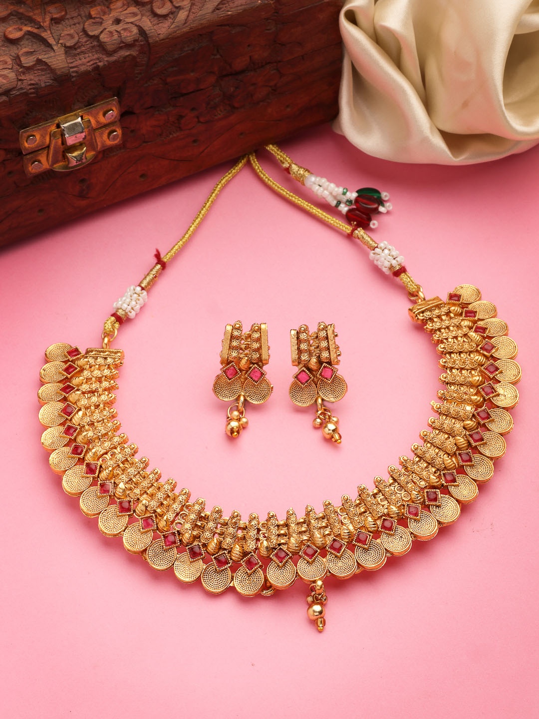 

NVR Gold-Plated Stone Studded Jewellery Set