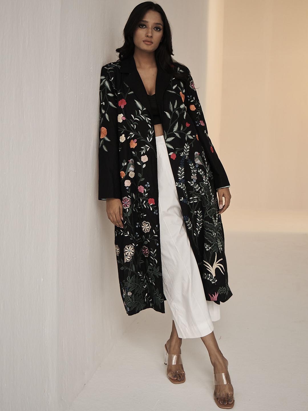 

BETRUE Women Floral Printed Linen Longline Tailored Jacket, Black
