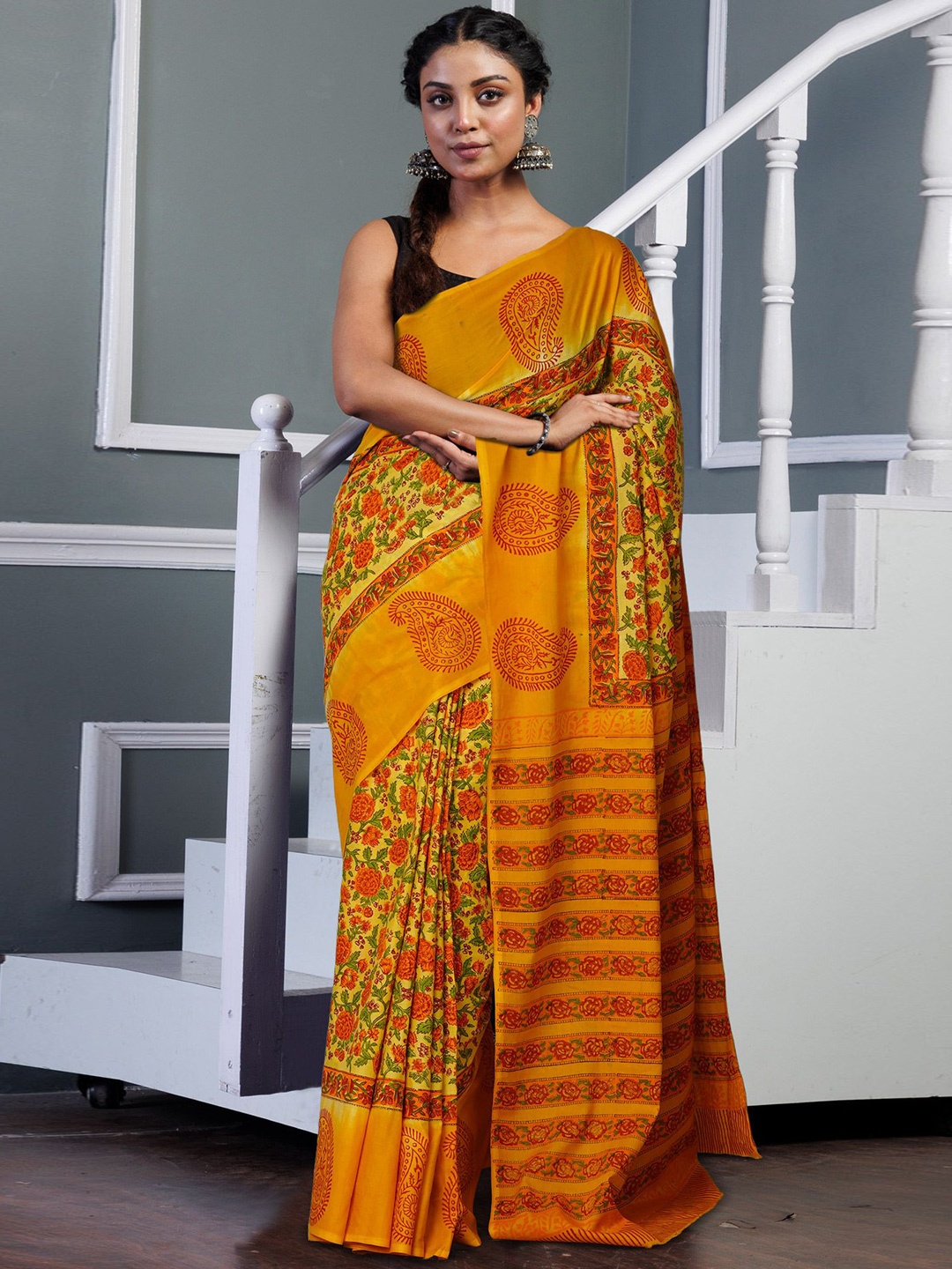 

Unnati Silks Ethnic Motifs Printed Pure Cotton Handloom Block Print Saree, Yellow