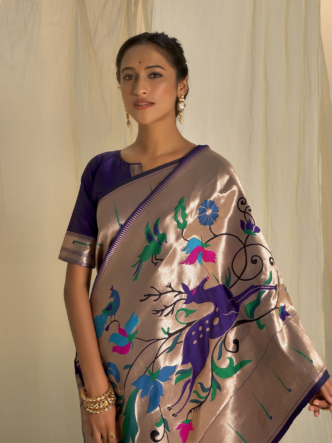 

Kandora Floral Woven Design Zari Pure Silk Banarasi Saree, Purple