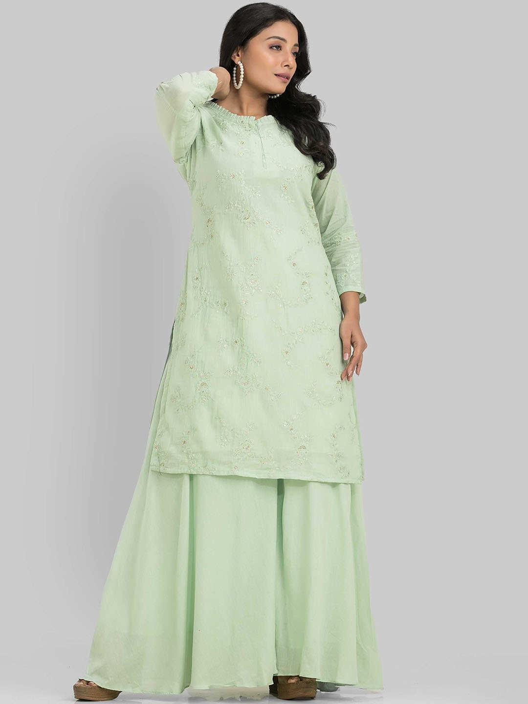 

SACRED SUTA Women Floral Embroidered Regular Sequinned Pure Cotton Kurta with Palazzos, Green