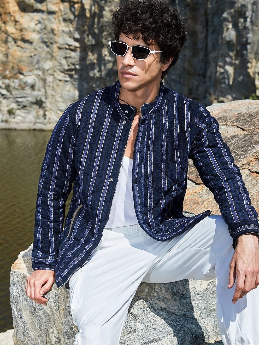 

Campus Sutra Men Striped Lightweight Tailored Jacket, Multi