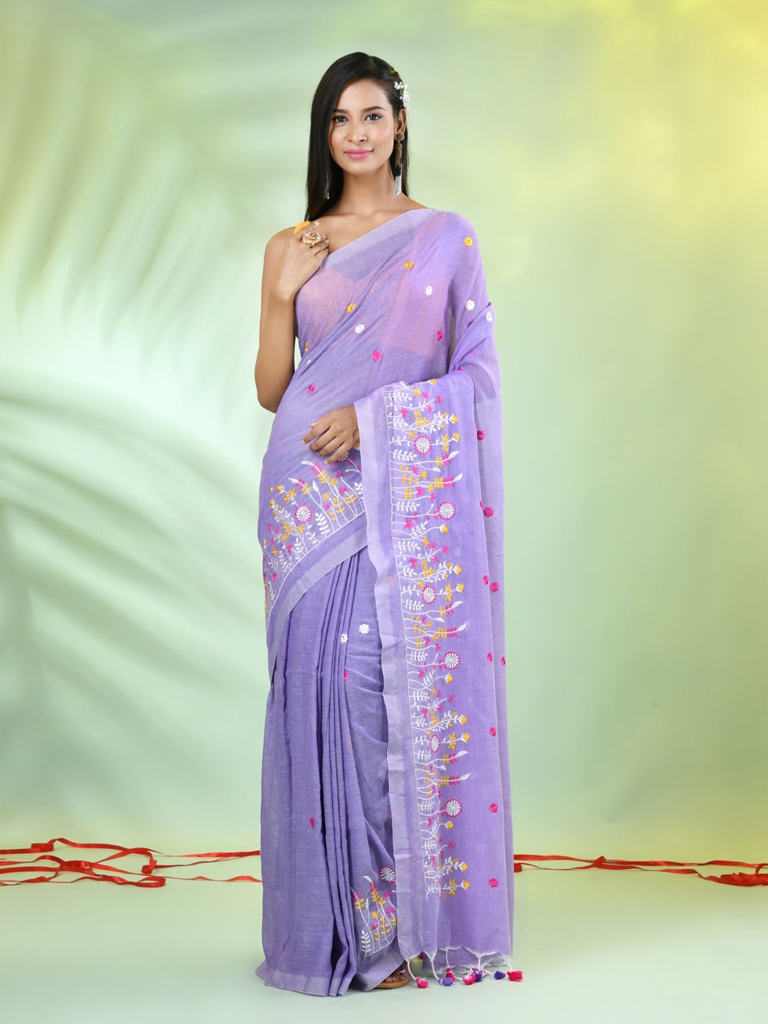 

Charukriti Floral Embroidered Pure Cotton Saree, Lavender