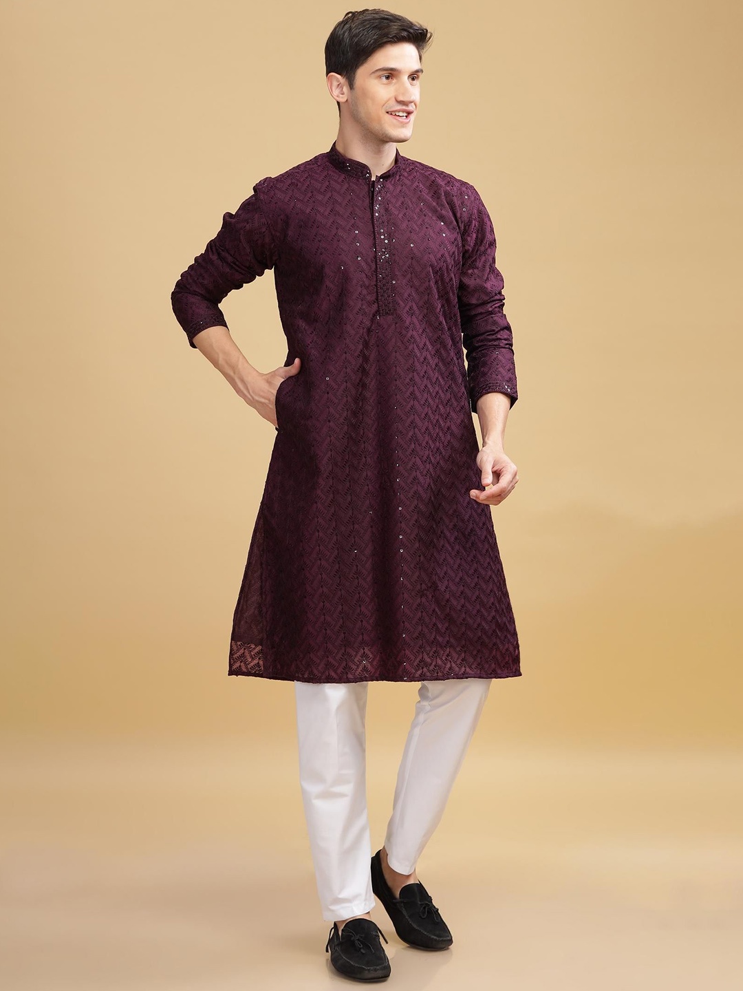 

Anouk Men Geometric Thread Work Kurta, Purple