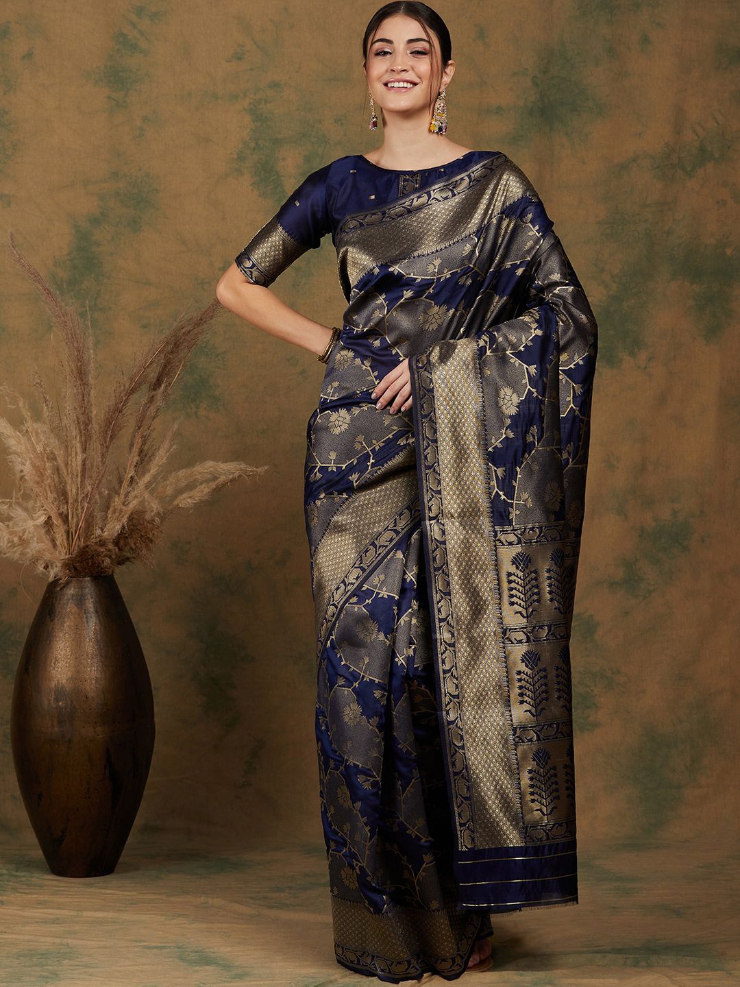 

Maroosh Floral Woven Design Zari Banarasi Saree, Navy blue