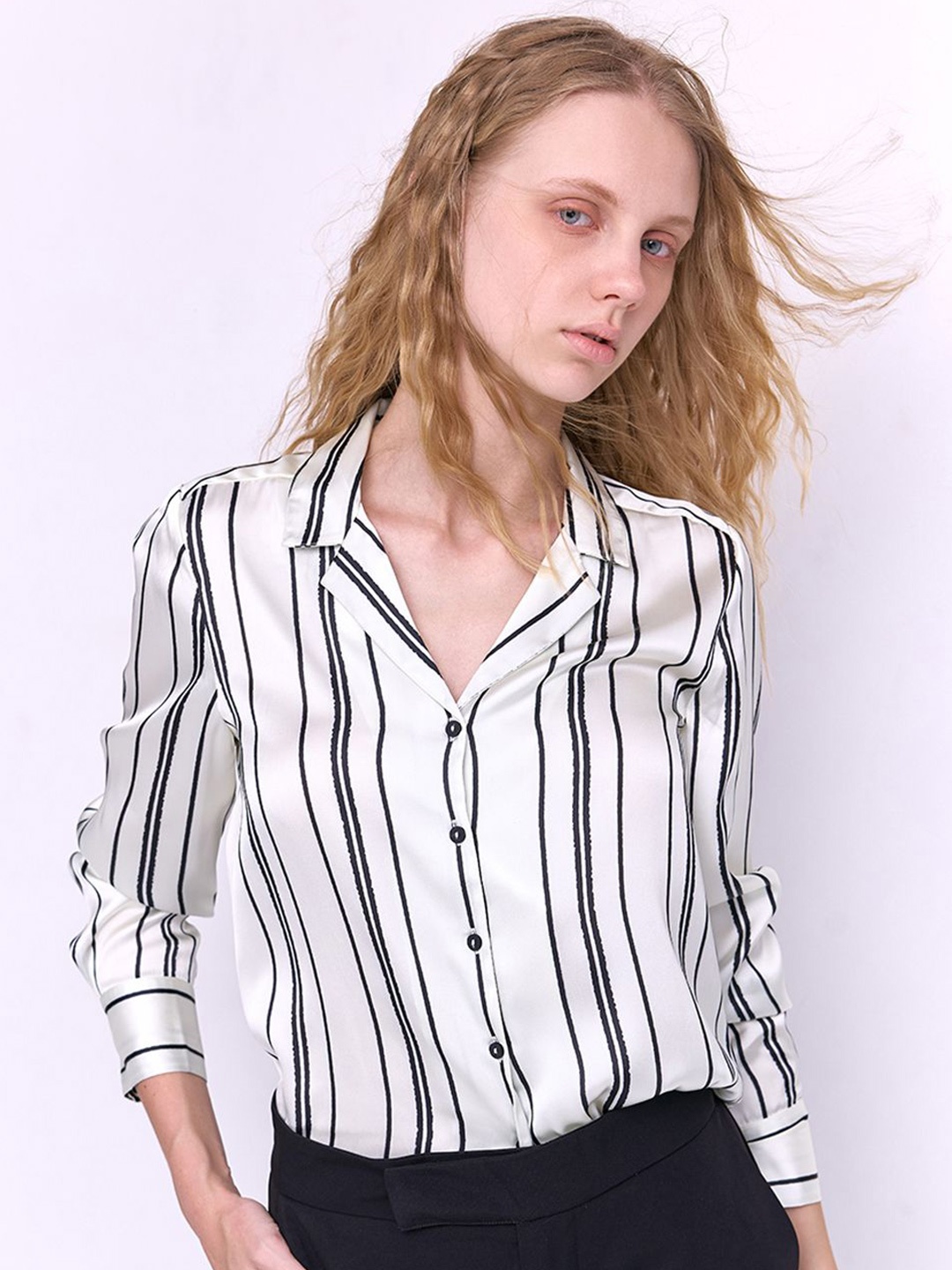 

COVER STORY Women Cuban Collar Vertical Striped Casual Shirt, White