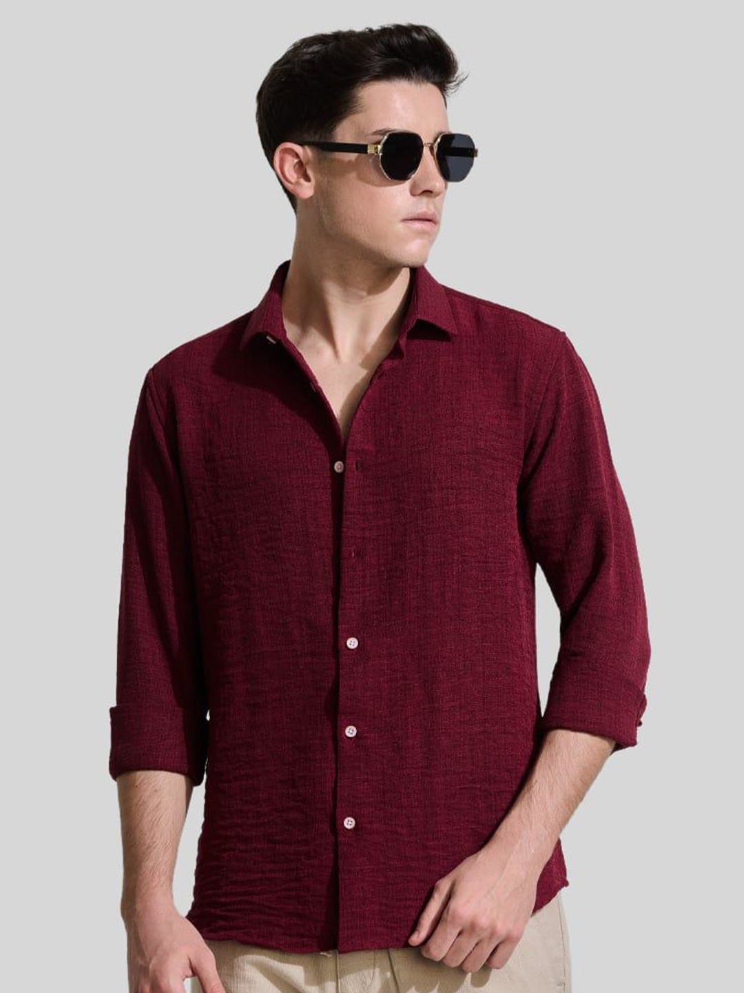 

Snitch Men Smart Spread Collar Solid Casual Shirt, Maroon