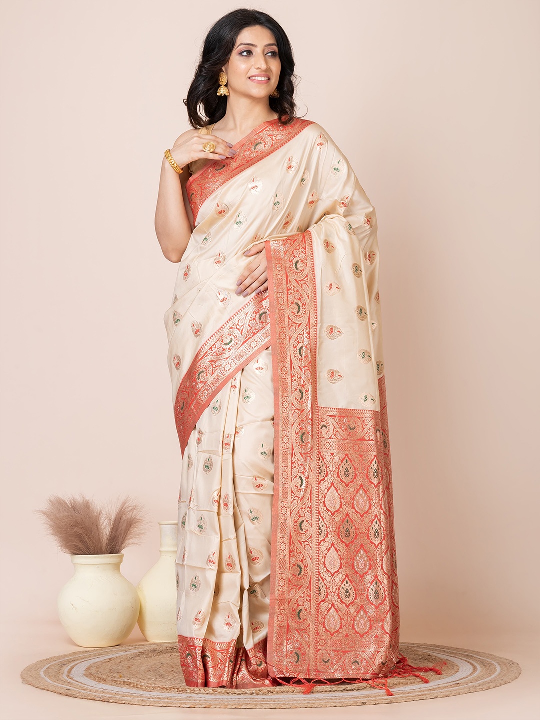 

HOUSE OF ARLI Ethnic Motifs Zari Banarasi Saree, Cream