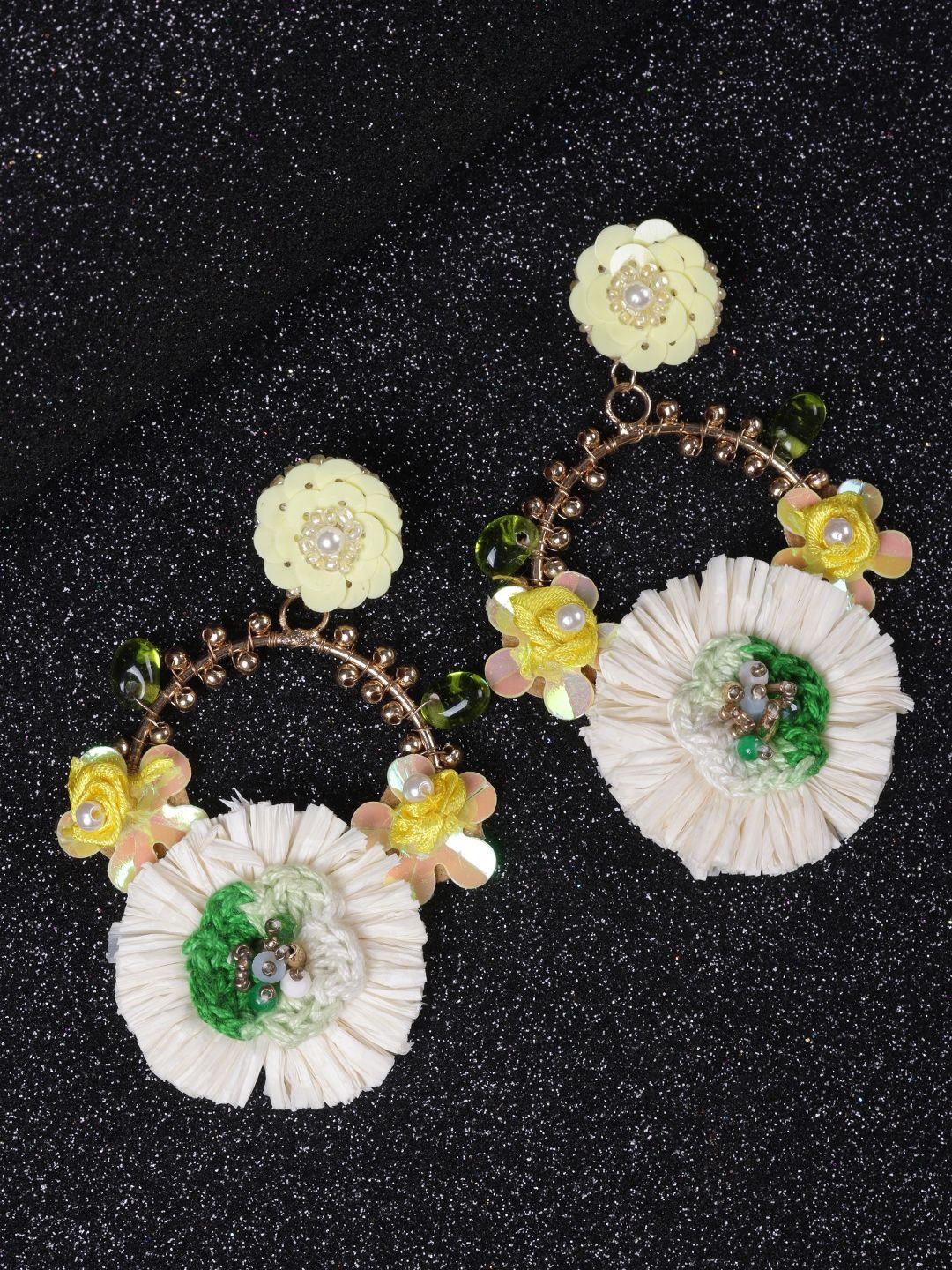 

KPOP Gold-Plated Contemporary Beaded Details Drop Earrings