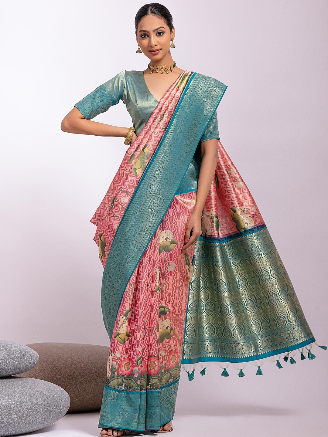 

Kandora Woven Design Zari Pure Silk Kanjeevaram Saree, Pink