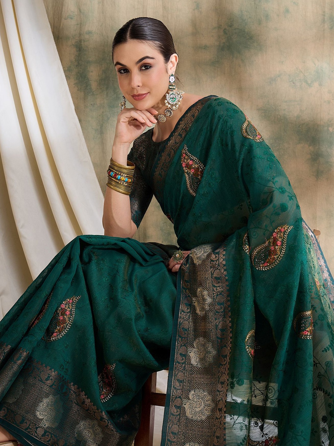 

Sangria Embroidered Woven Design Border Saree Comes With Blouse Piece, Green