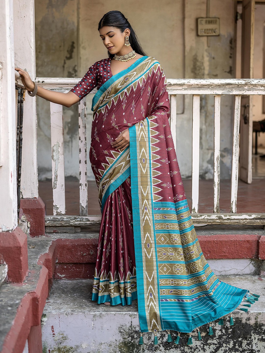 

Kandora Printed Pure Silk Tussar Saree, Maroon