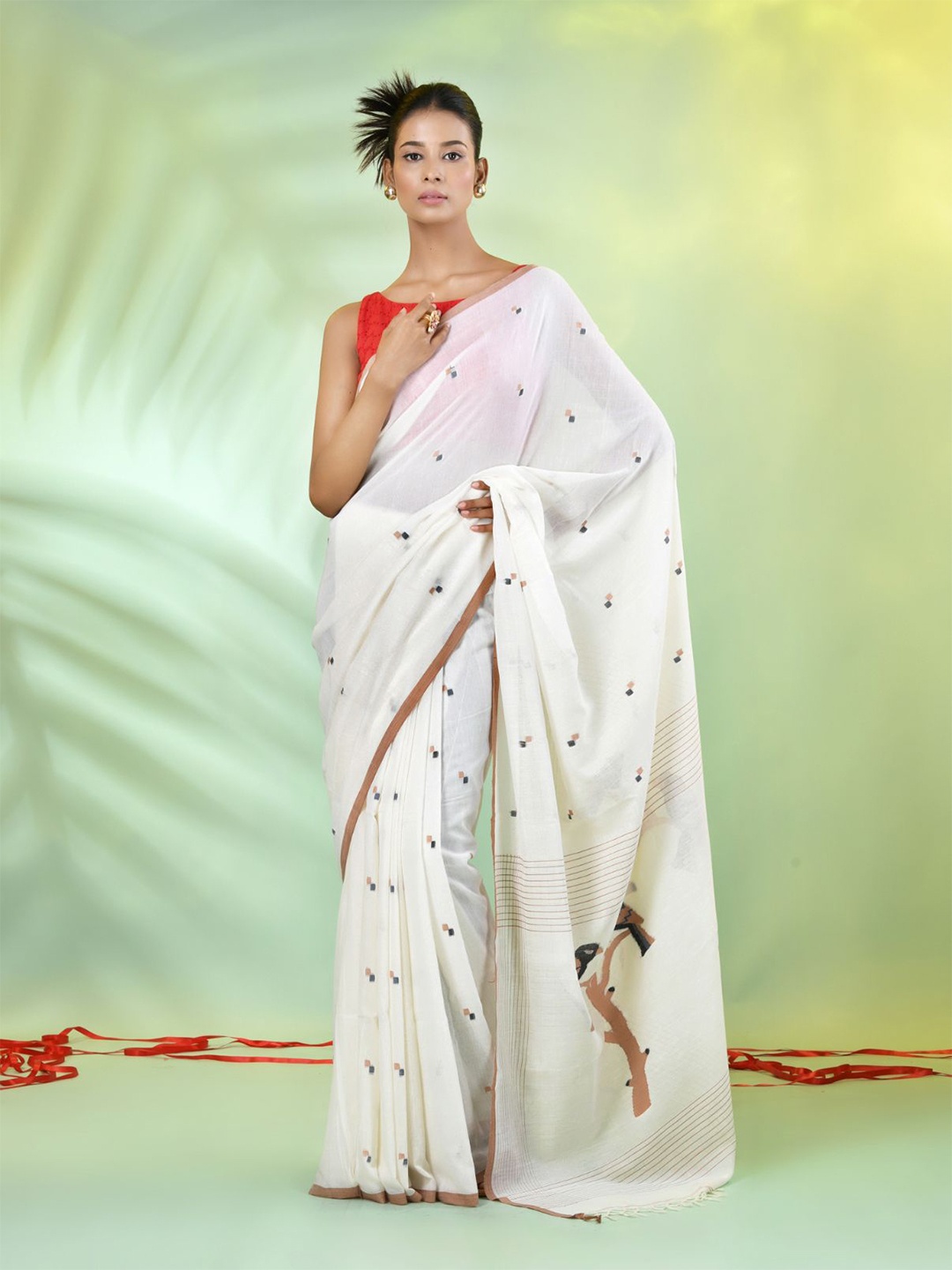 

Charukriti Woven Design Pure Cotton Saree, Off white