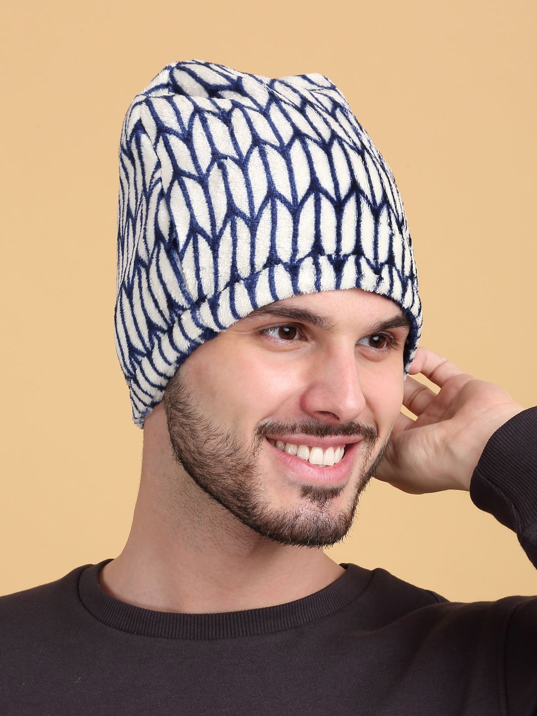 

KLOTTHE Men Printed Woollen Beanie, White