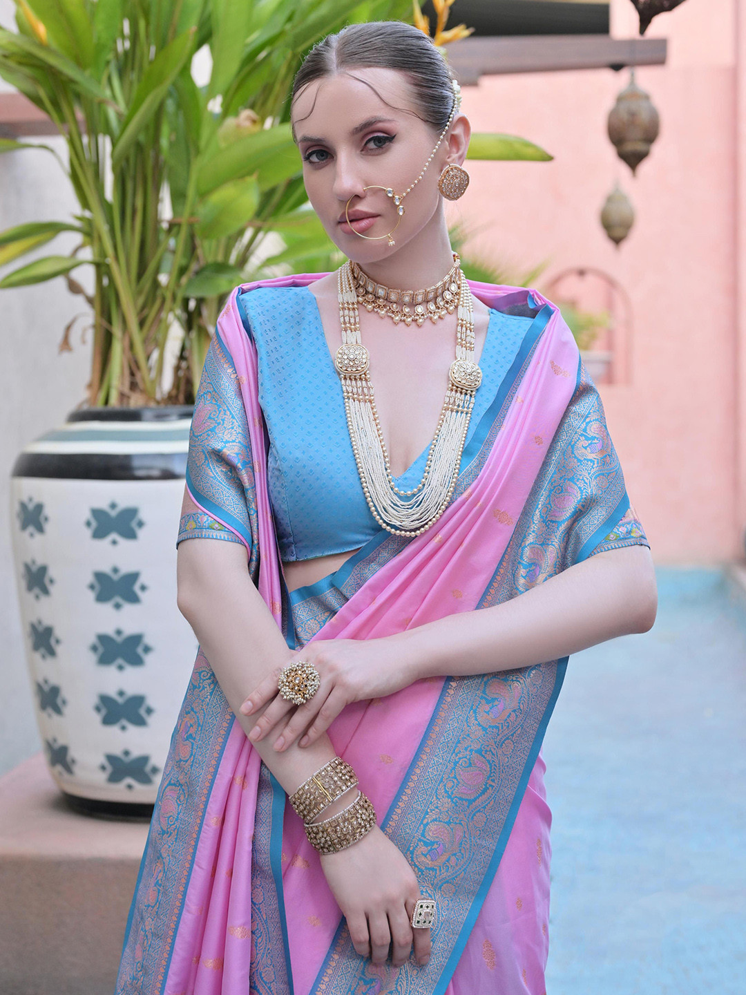 

Kandora Woven Design Zari Pure Silk Banarasi Saree, Rose