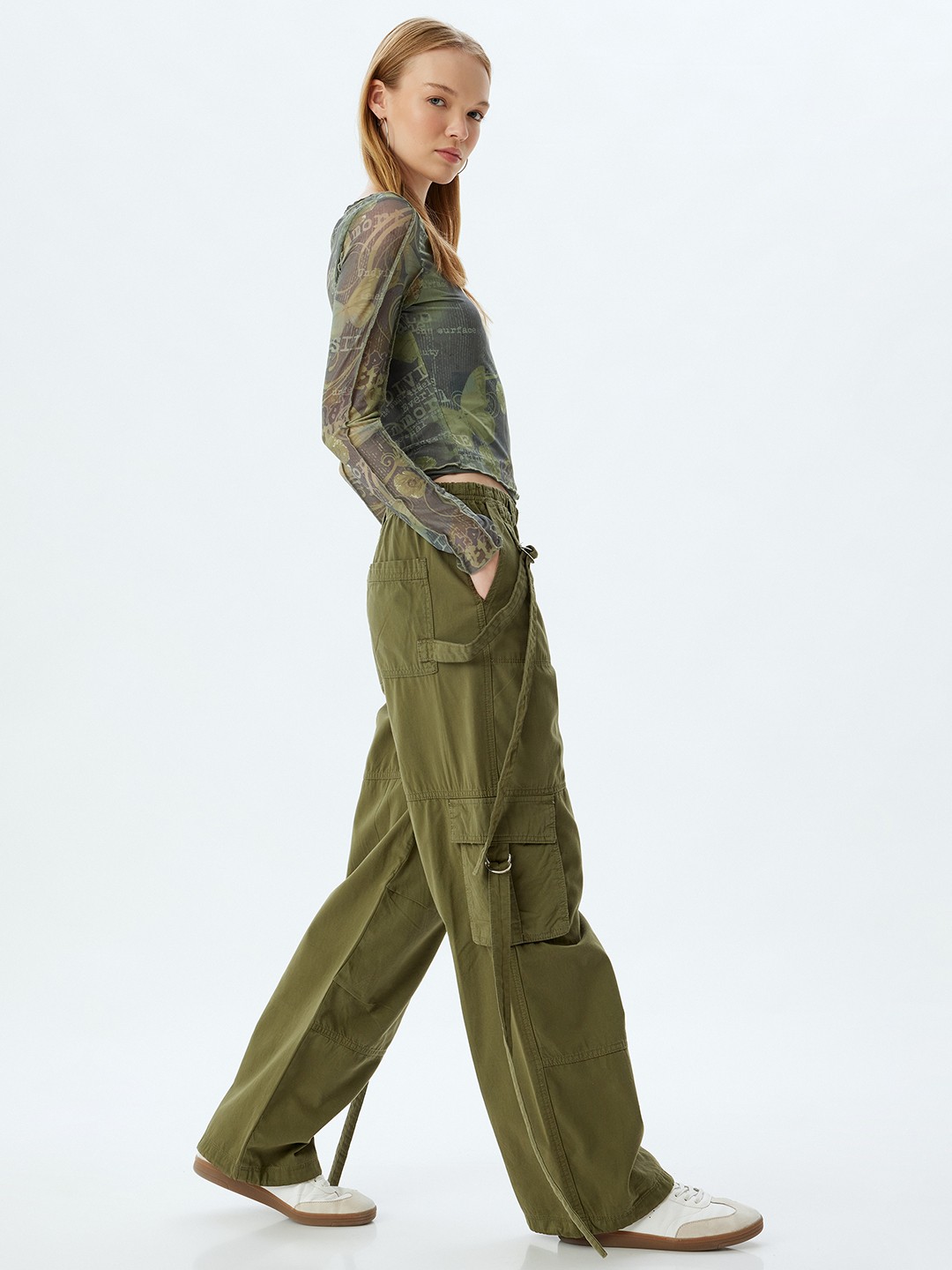 

Koton Women Mid-Rise Regular Fit Trousers, Green