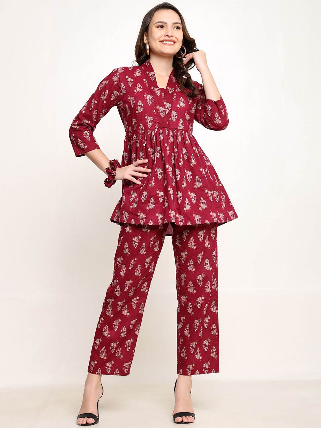 

CORDSET Floral Printed V-Neck Three-Quarter Sleeves Pure Cotton Tunic With Trouser, Maroon