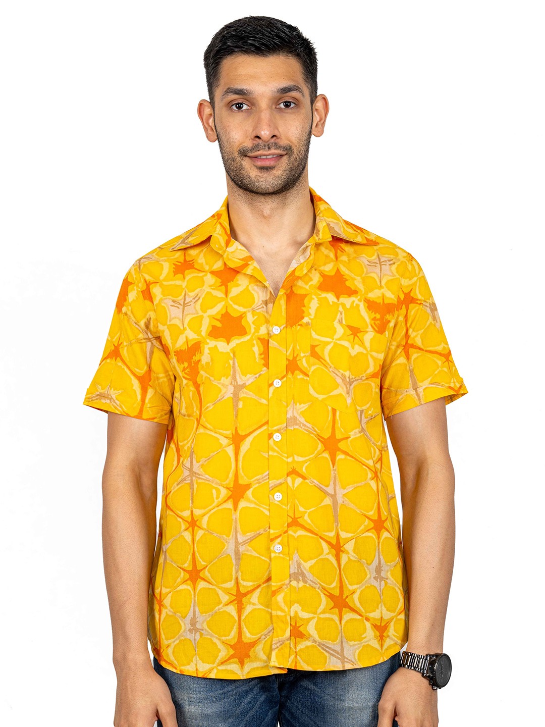 

OnlyMenGrooming Men Modern Spread Collar Conversational Printed Cotton Casual Shirt, Yellow