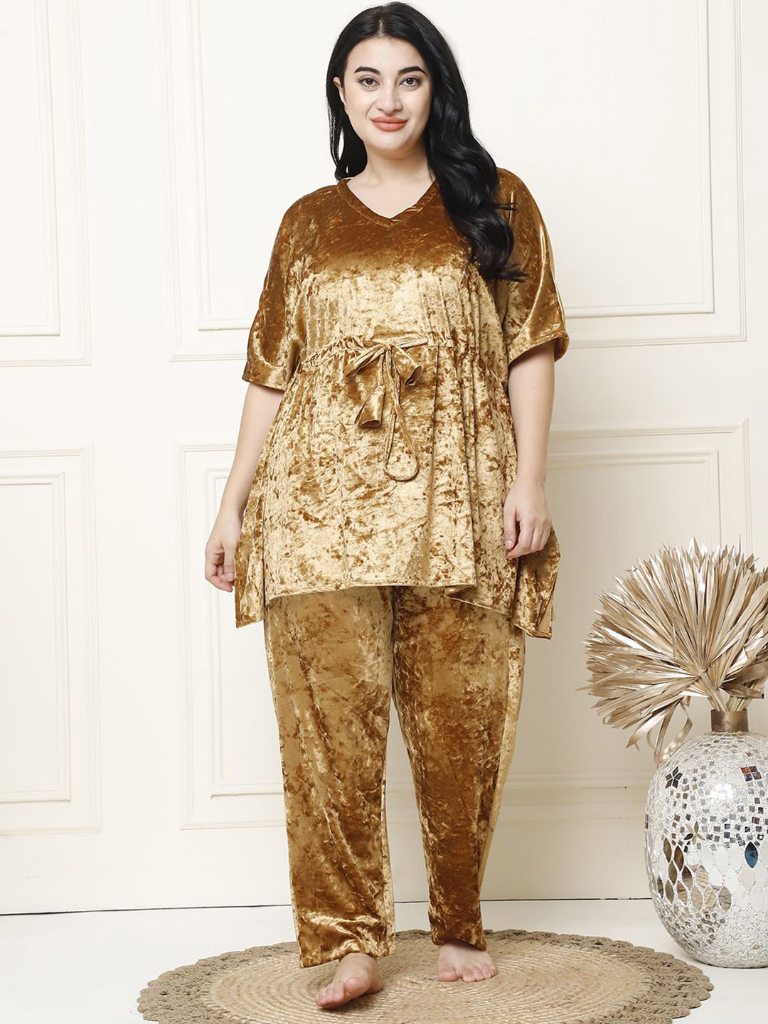 

TAG 7 Women Night suit, Gold