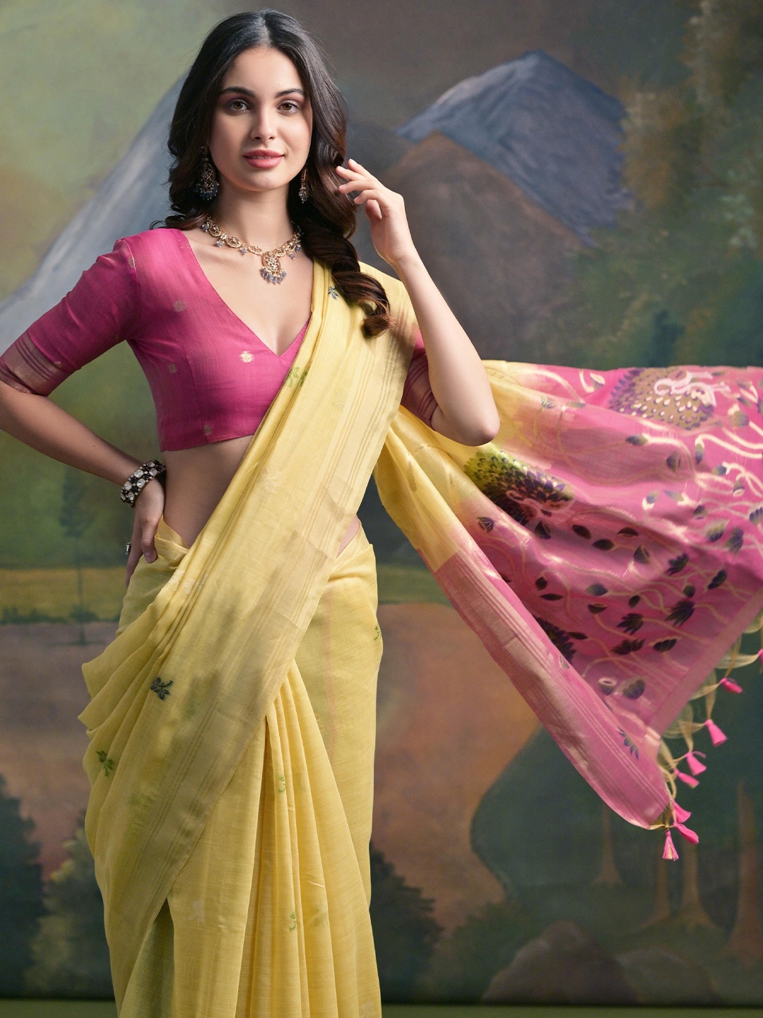 

Kandora Woven Design Zari Pure Cotton Saree, Yellow