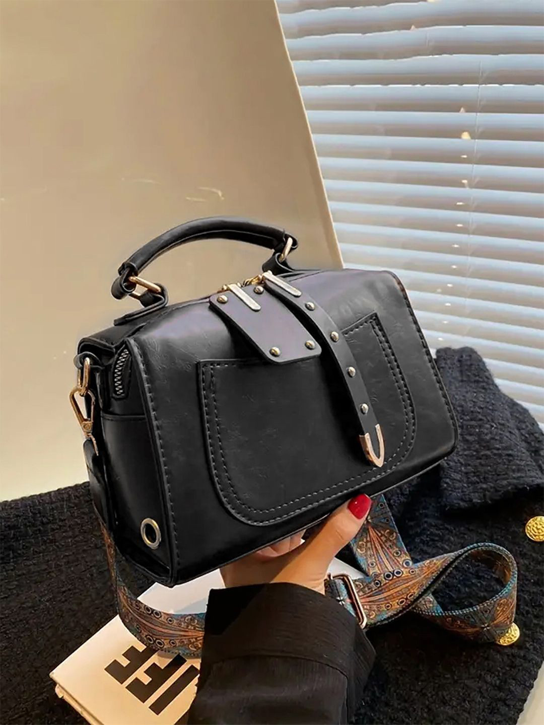 

INKMILAN Women PU Structured Shoulder Bag, Black