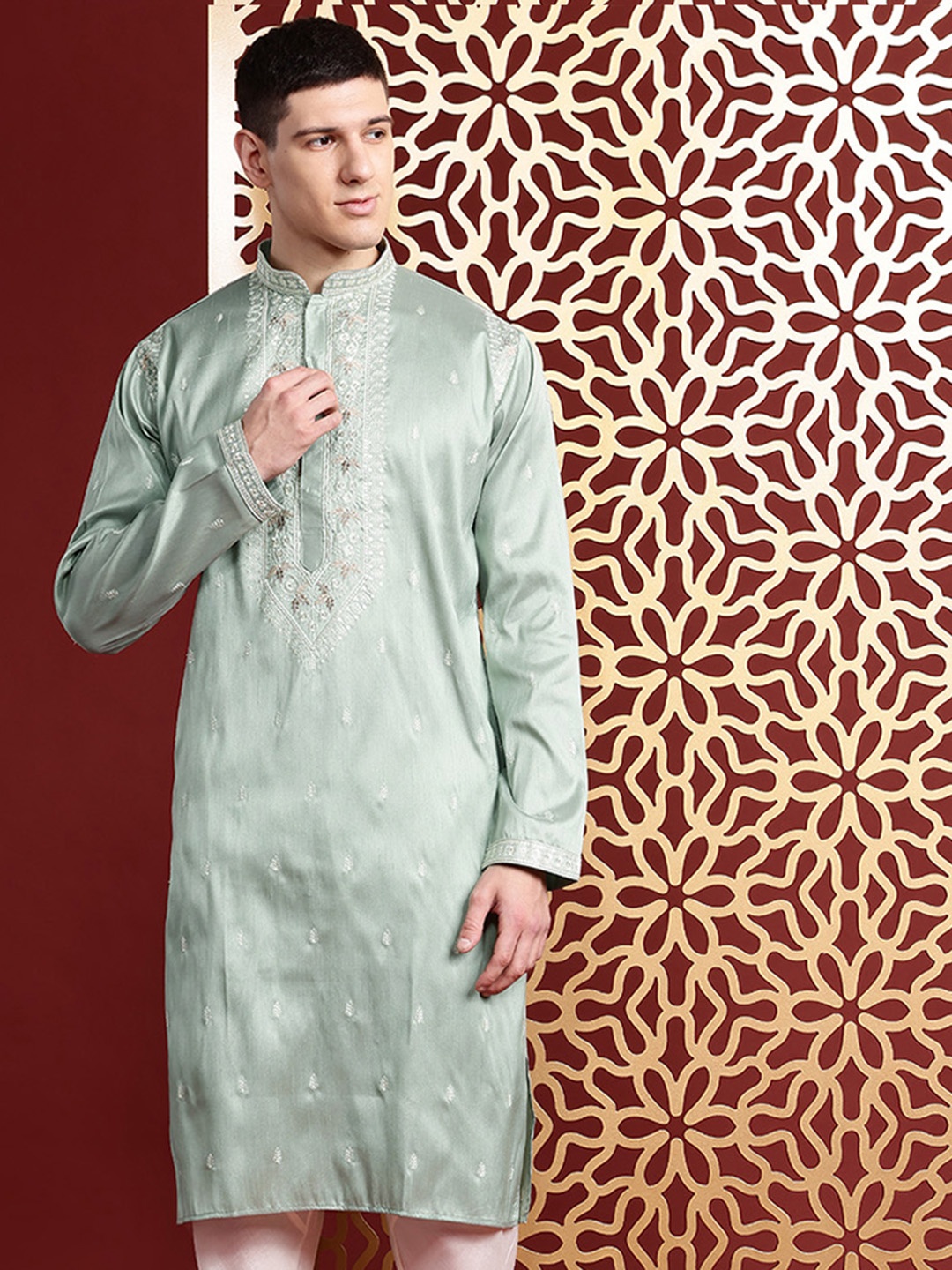 

MANQ Floral Embroidered Mandarin Collar Sequins Straight Kurta, Sea green