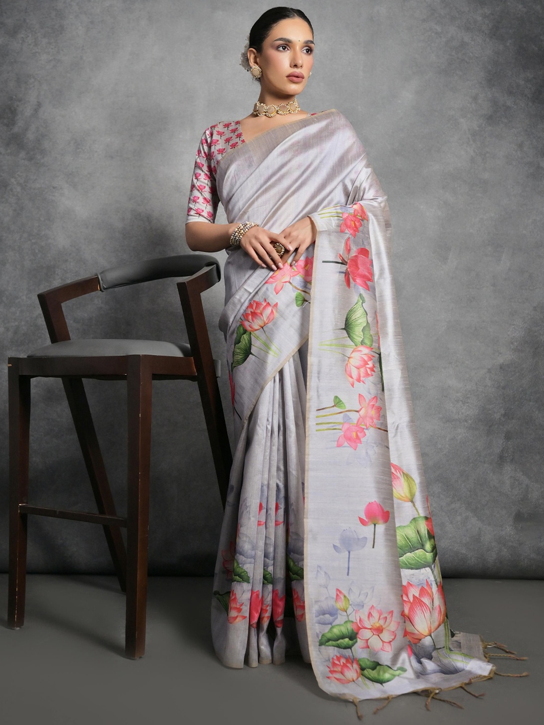 

Kandora Floral Printed Pure Silk Tussar Saree, Grey