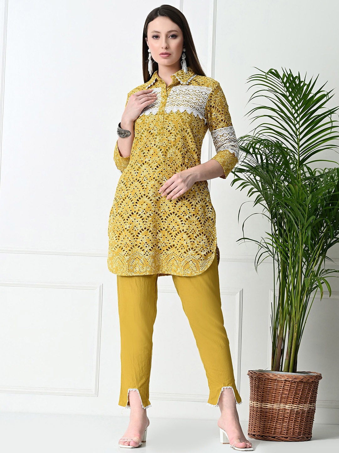 

RAJPUTANA CAMISA Printed Top With Trousers Co-Ords, Yellow