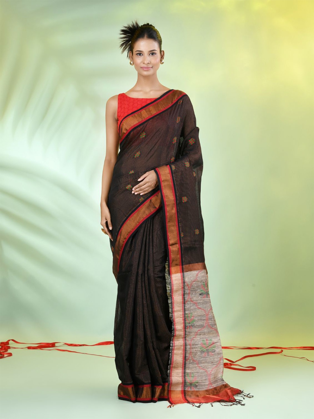 

Charukriti Woven Design Zari Saree, Black
