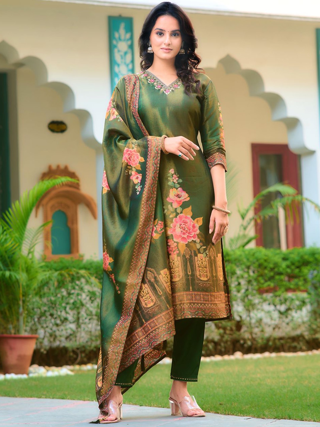 

KALINI Floral Printed Regular Thread Work Pure Silk Kurta With Trousers With Dupatta, Green