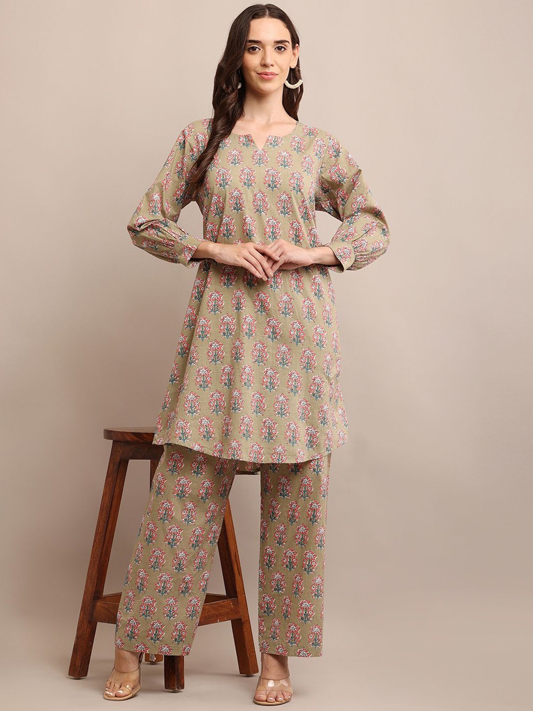 

ROZANAJAIPUR Women Floral Printed Regular Pure Cotton Top with Pyjamas, Beige