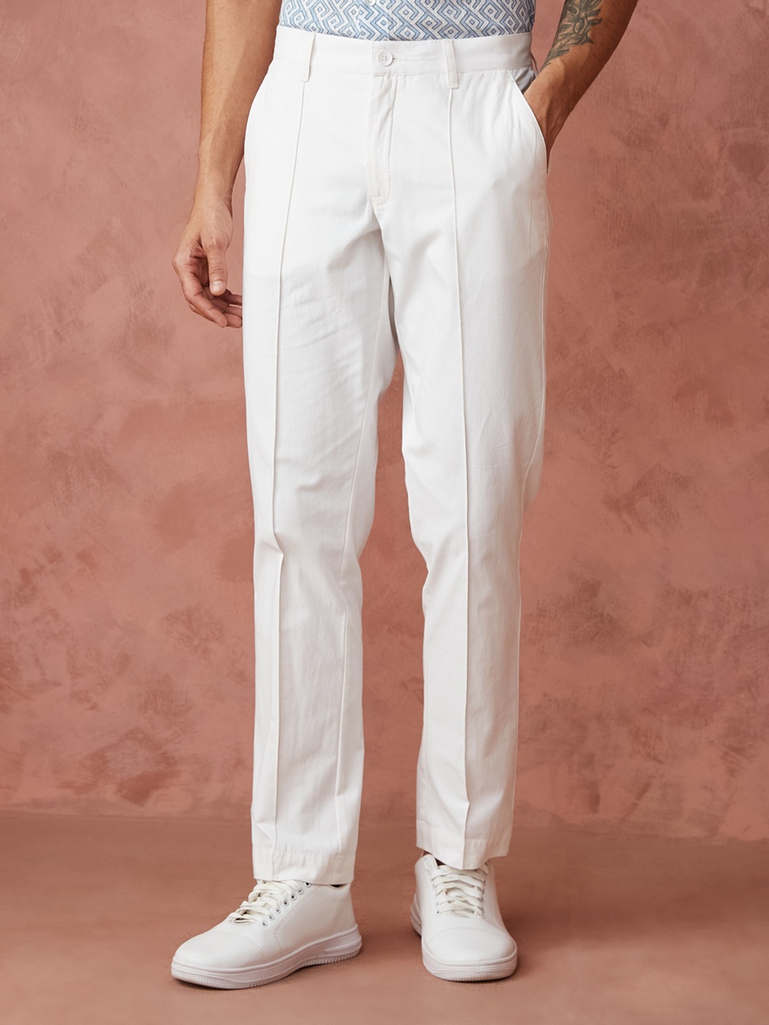 

Fabindia Men Slim Fit Mid-Rise Regular Trousers, Off white