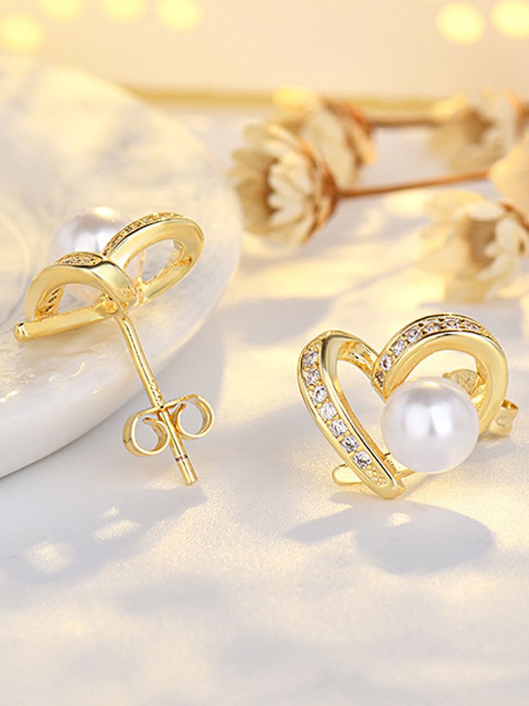 

KRENOZ Gold Plated Stainless Steel Cubic Zirconia & Pearls Heart Shaped Studs