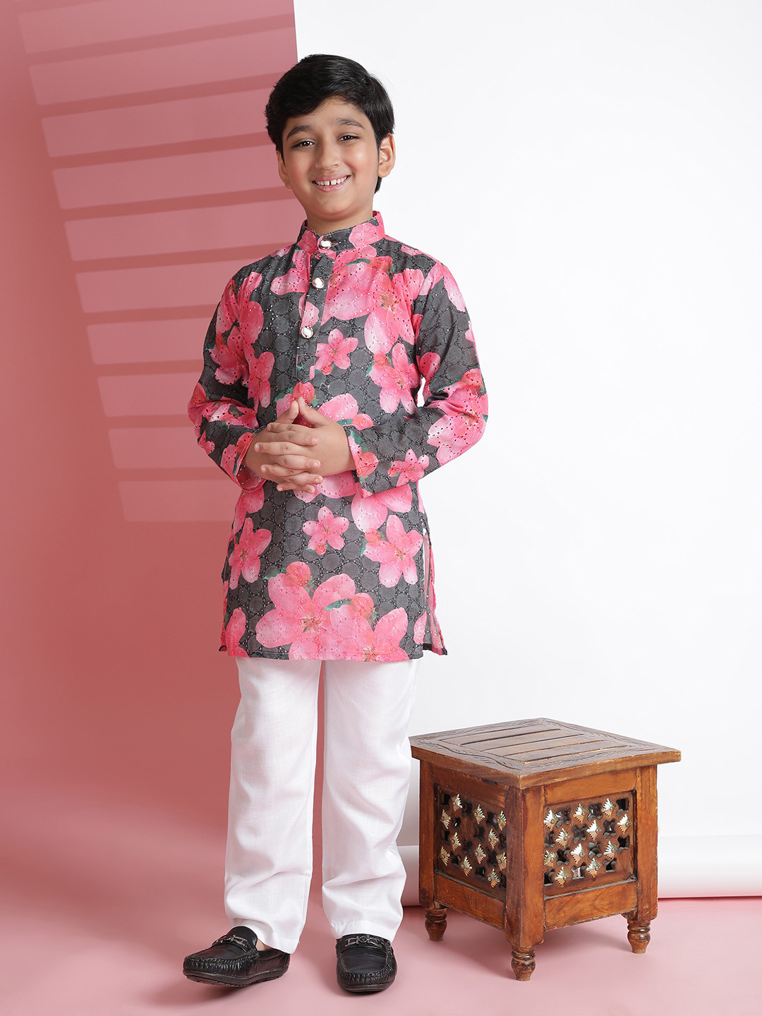 

Cutiekins Boys Floral Printed Regular Kurta with Pyjamas, Black