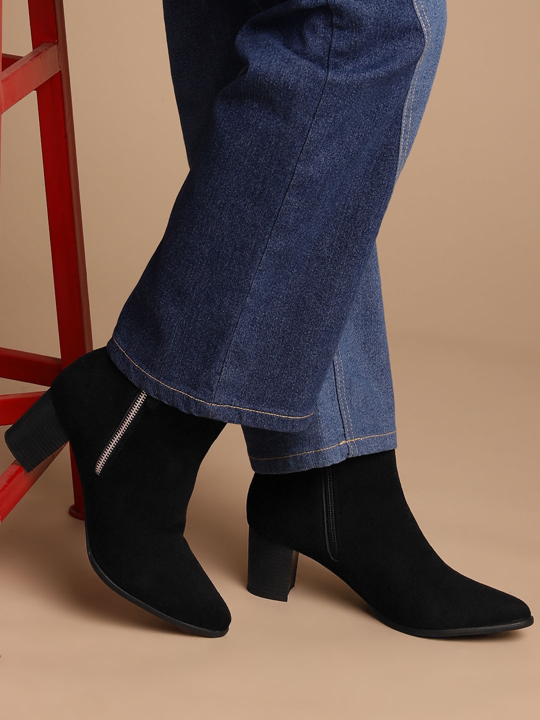 

DressBerry Women Mid Top Block Heel Regular Boots, Black