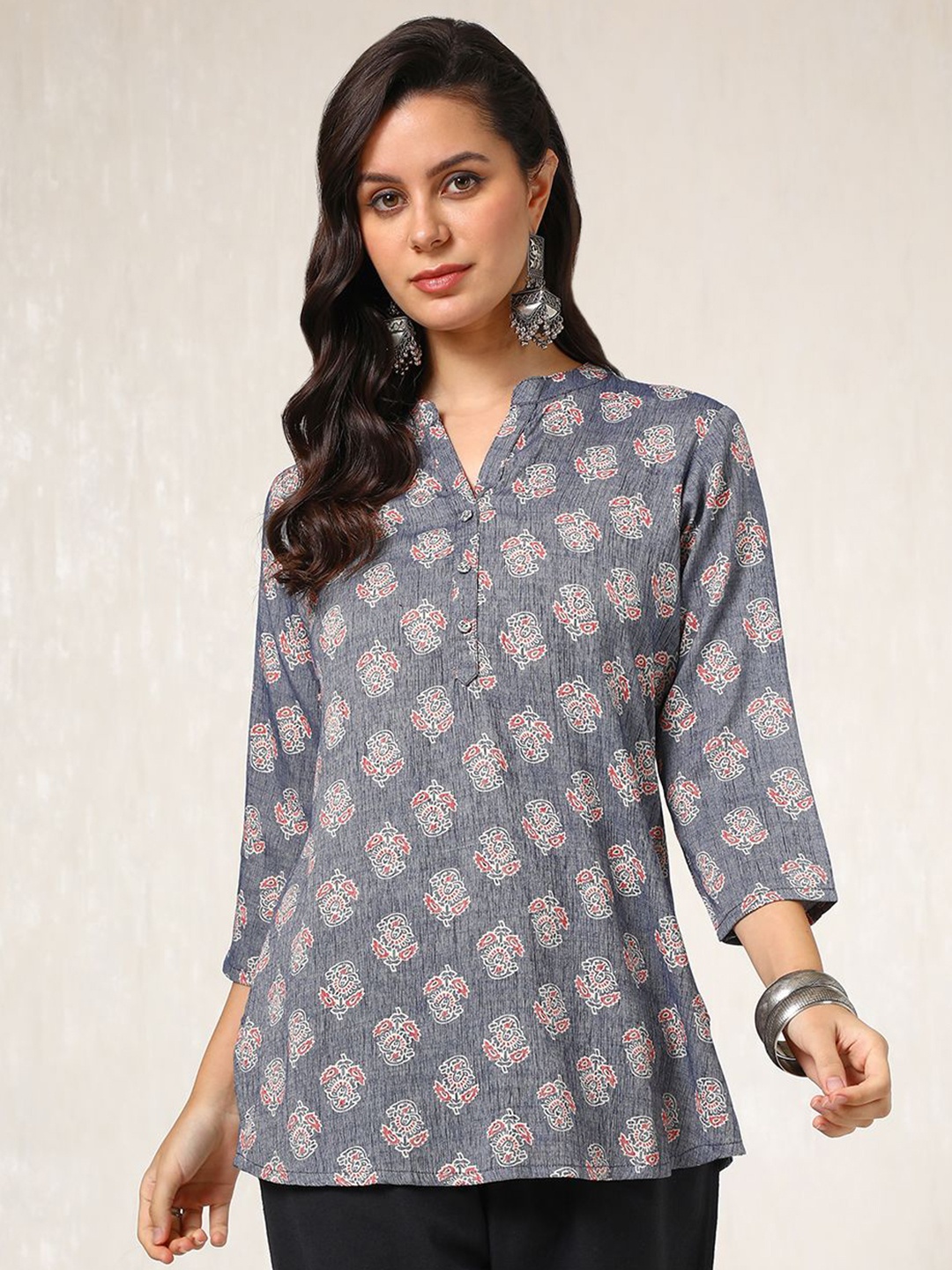 

Soch Mandarin Collar Ethnic Motifs Printed Ethnic Tunic, Grey