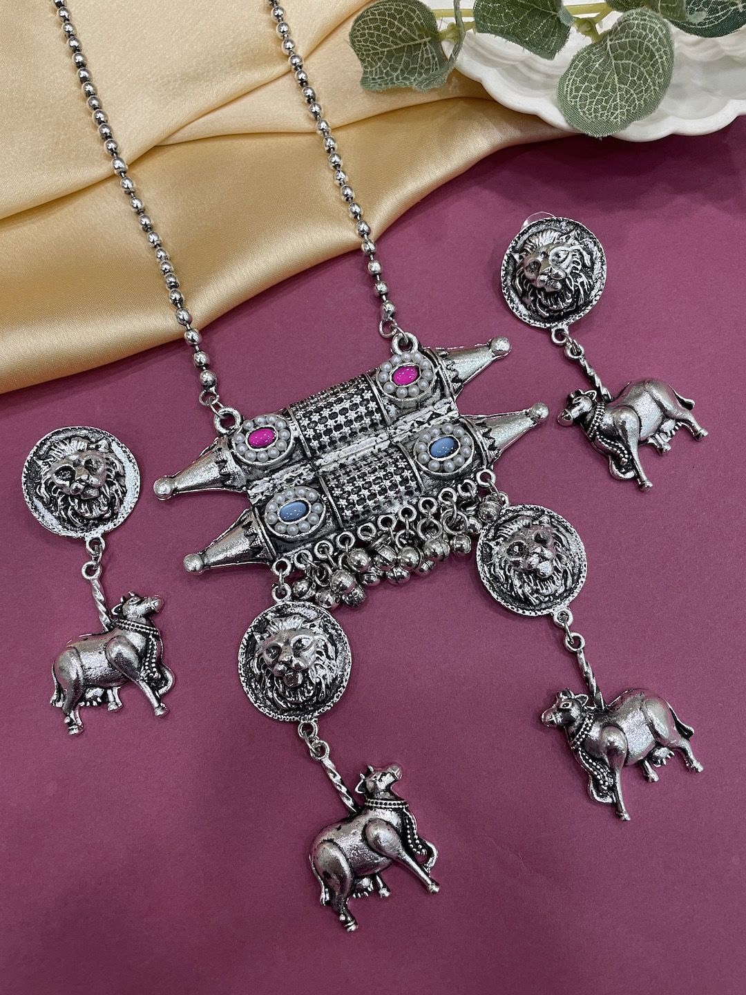 

Digital Dress Room Silver Plated Kundan Stone Studded Necklace & Earrings