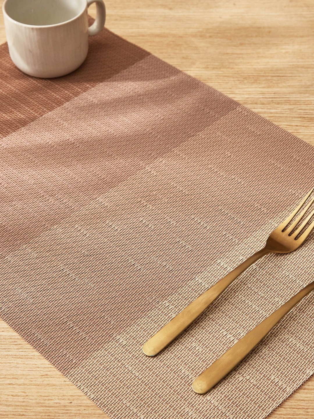 

Home Centre 6Pcs Brown & Beige Textured Table Placemats