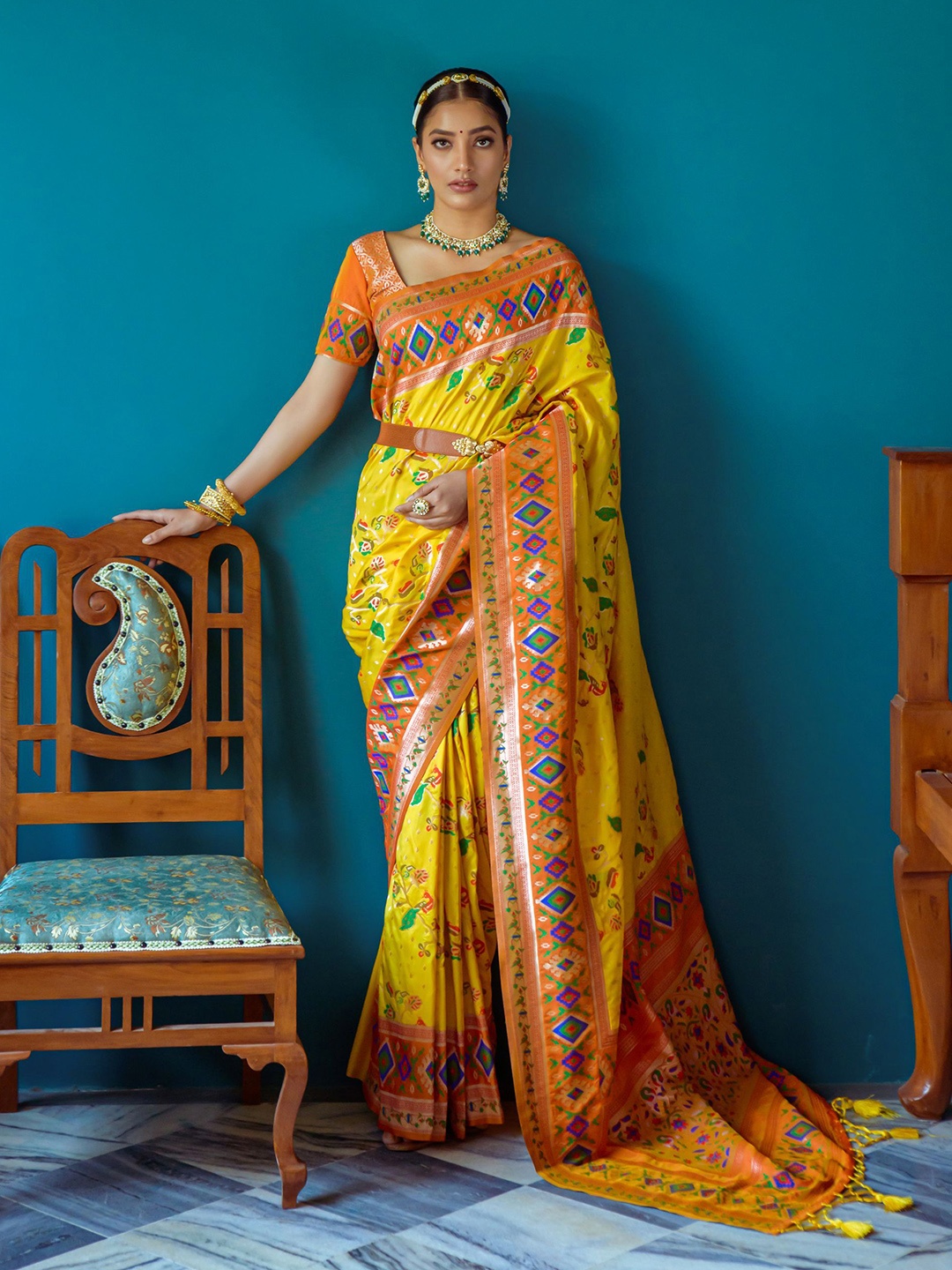 

Kandora Woven Design Zari Pure Silk Banarasi Saree, Yellow