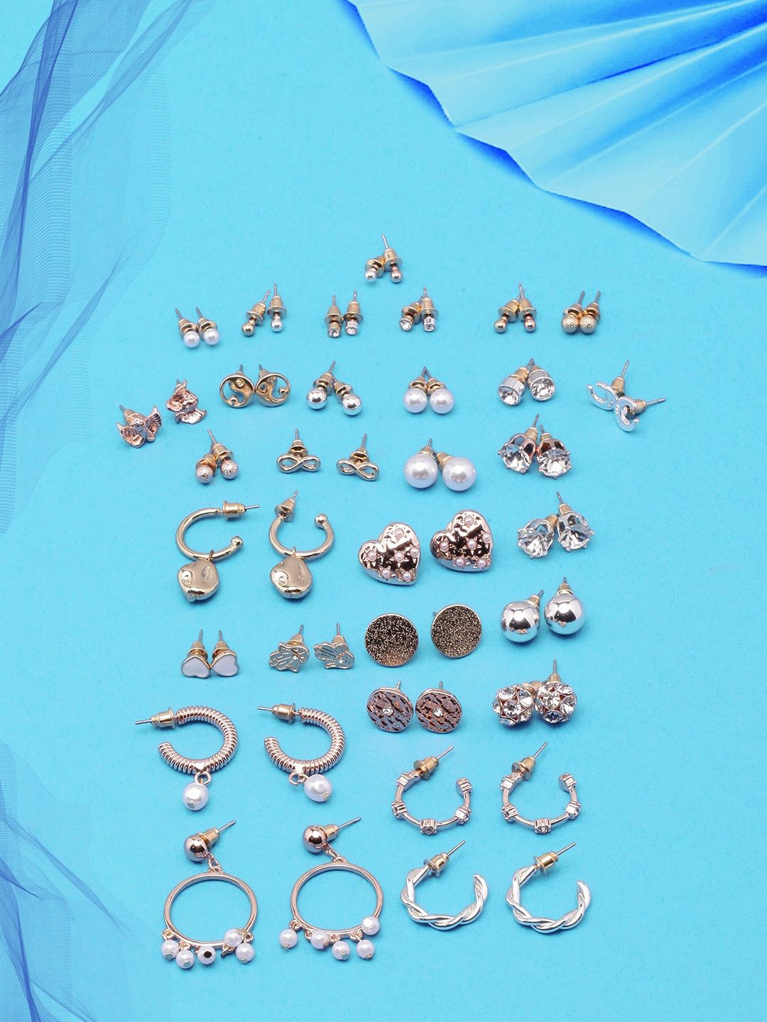 

KPOP Set Of 30 Gold Plated Rhinestone Contemporary Studs