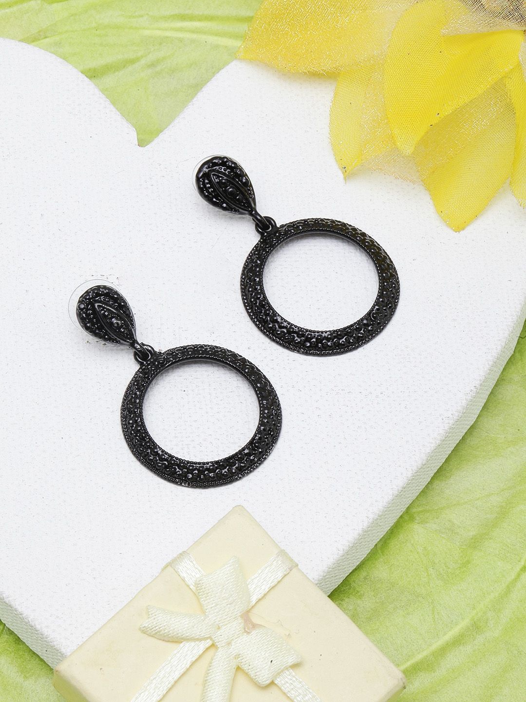 

KPOP Contemporary Drop Earrings, Black