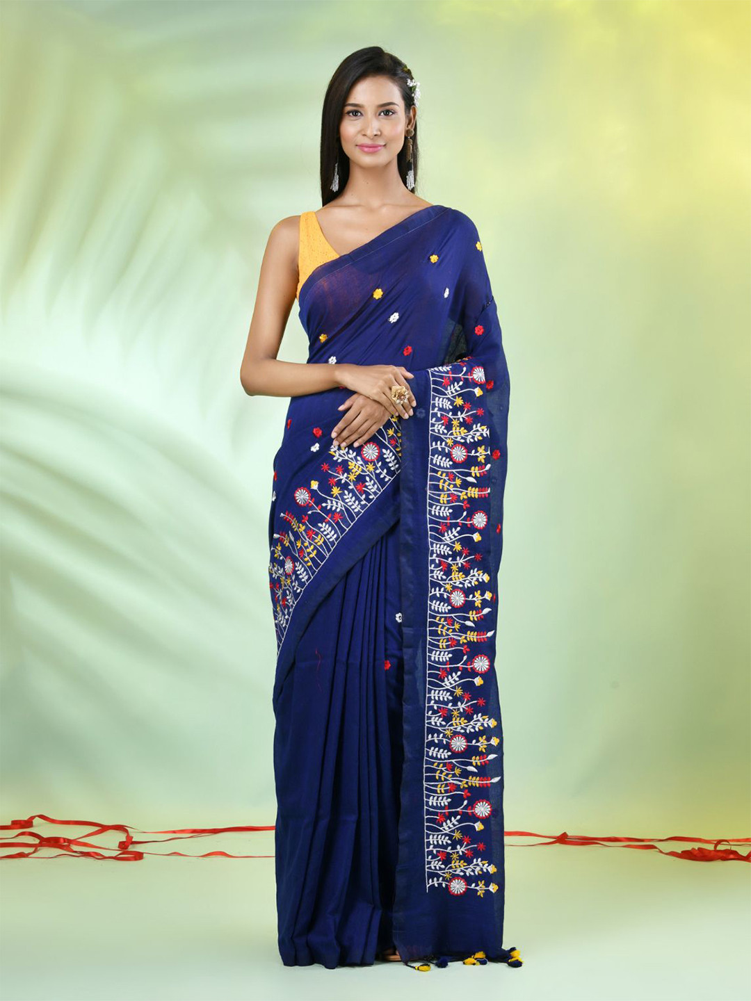 

Charukriti Floral Embroidered Pure Cotton Saree, Blue