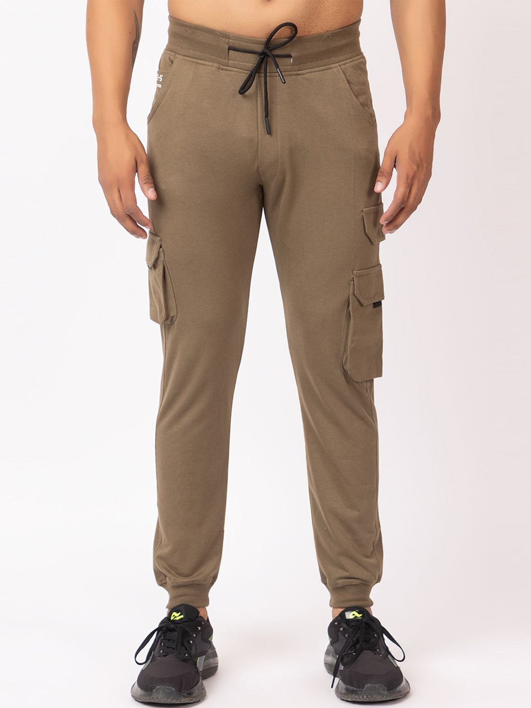 

GEE 5 Men Mid-Rise Joggers, Camel brown