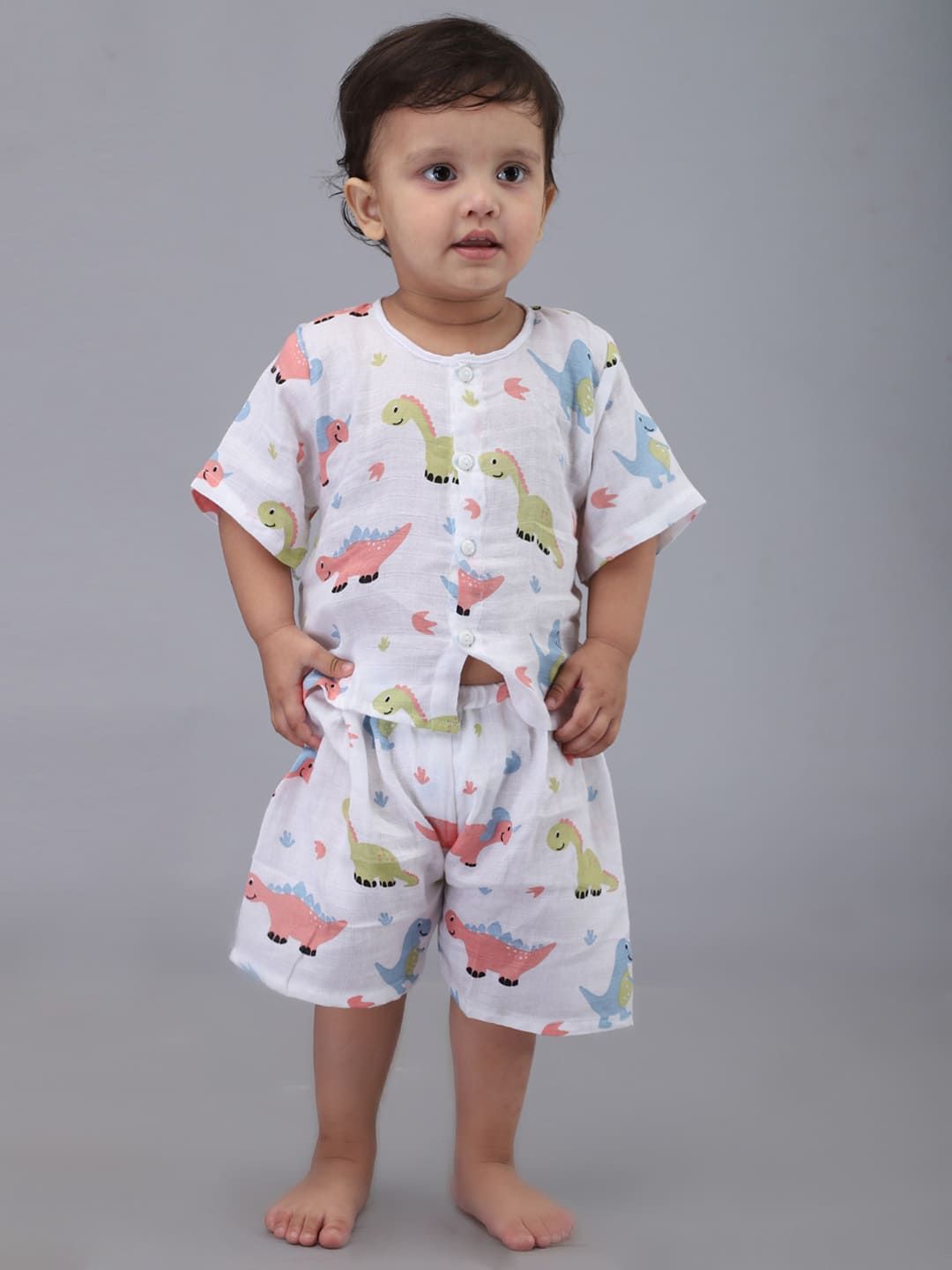 

Biglilpeople Unisex Kids Printed Top with Shorts, White