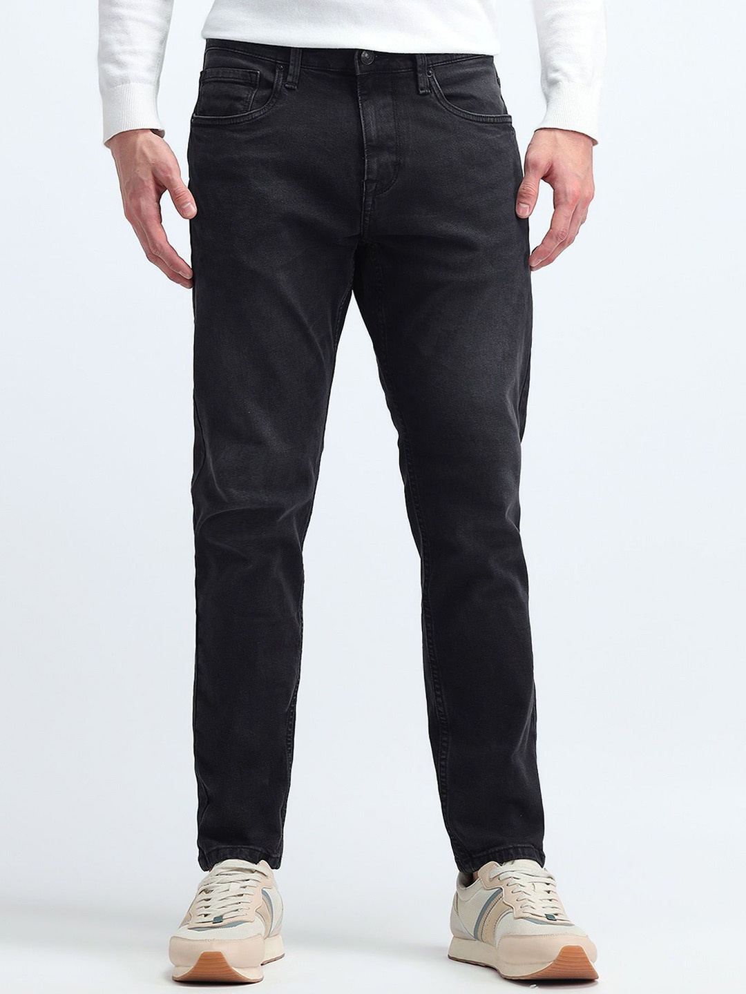 

Flying Machine Men Straight Fit Stretchable Jeans, Black