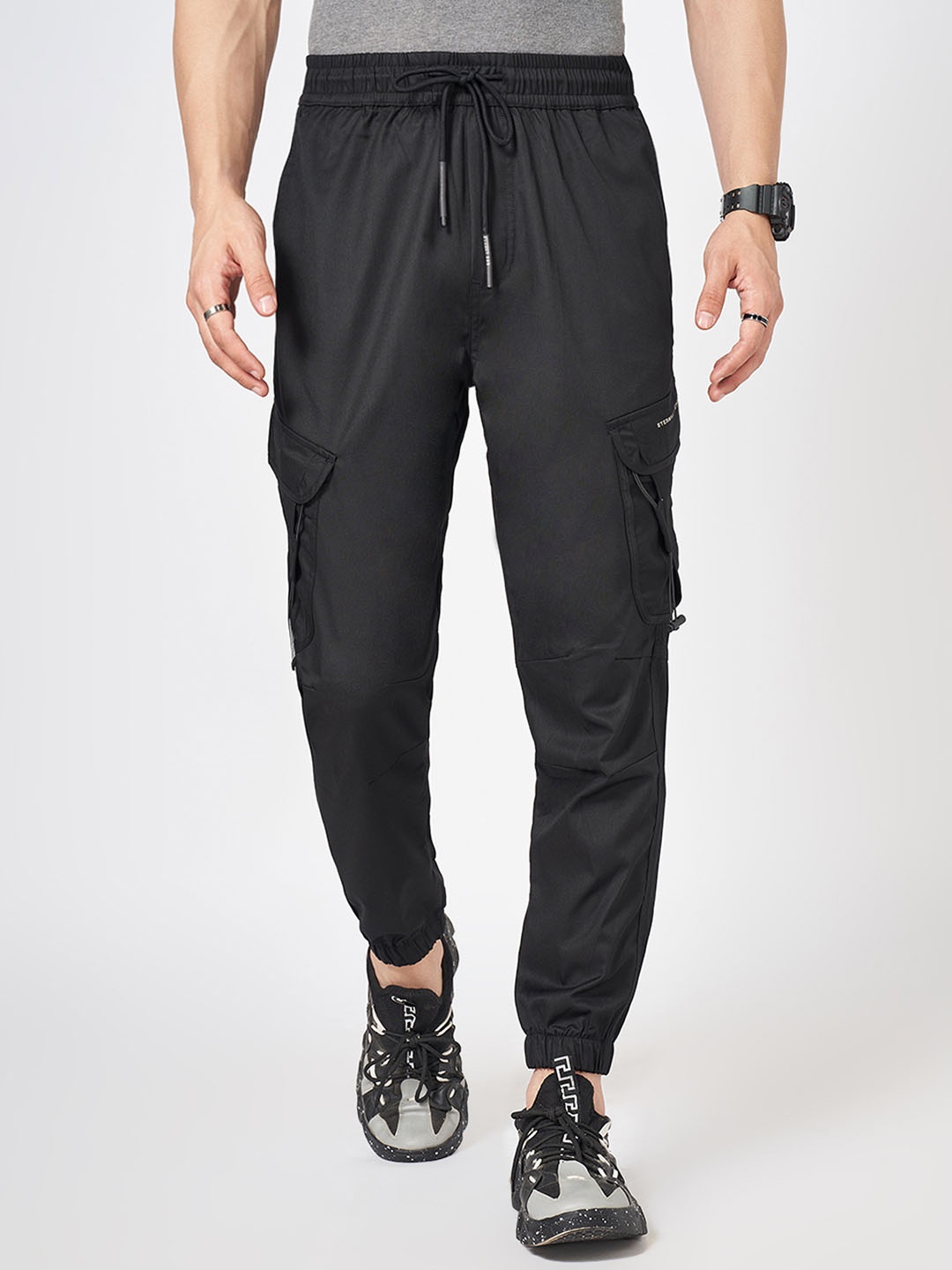 

Street 808 by Pantaloons Men Mid-Rise Joggers, Black